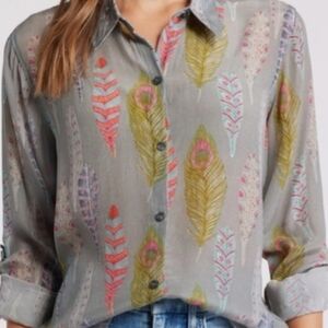 APNY Peack feather Print Button-Down Blouse in Sage Gray Size S New No Tag